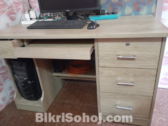 Computer Table/desk-একদম ফ্রেশ